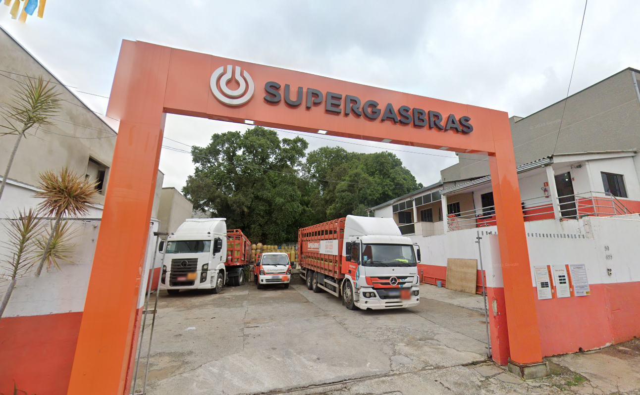 Equipe GCS Gás e Água - Profissionais treinados para entrega segura